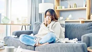 ارتفاع حالات الإنفلونزا في بريطانيا إلى 3 آلاف يومياً مع تزايد ضغط المستشفيات بنسبة 18% أسبوعياً